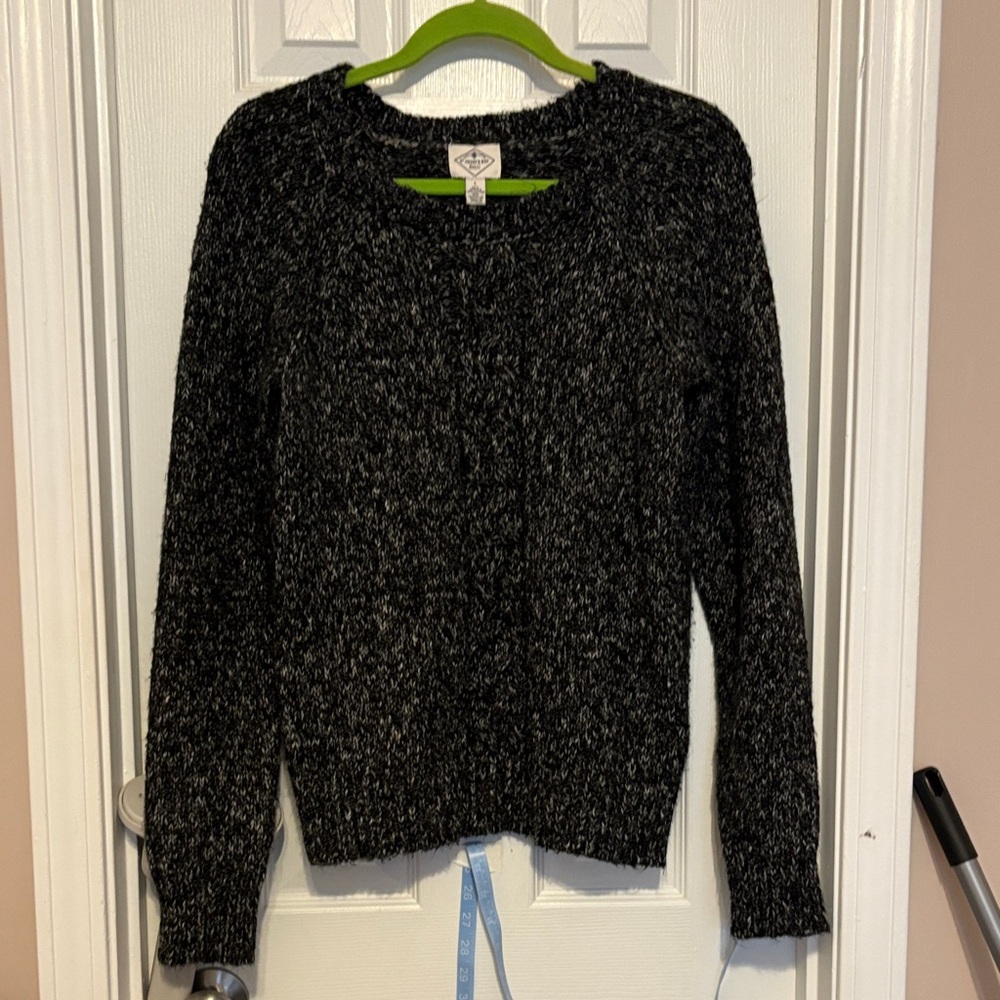 St. John's Bay Black and Gray Sweater